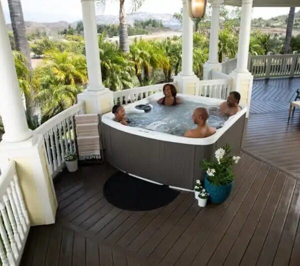 SPA LIFESMART CURAÇAO DLX (LS550 PLUS) POUR 5 PERSONNES - 65 JETS 220 VOLTS