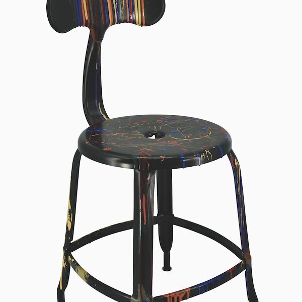 Les Spéciales – Chaise Nicolle® h45 Ral 9005- Customisée N°2