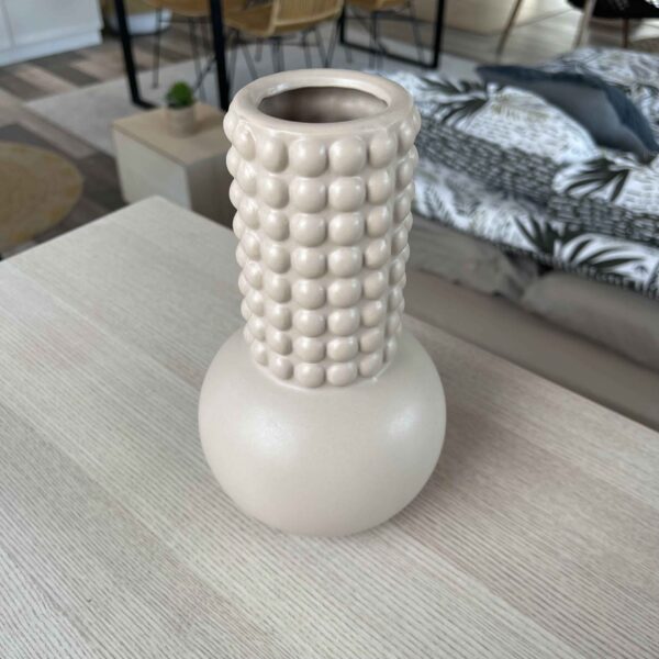 Vase en grès beige art déco H20
