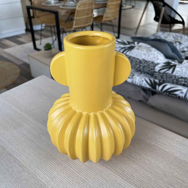 Vase en grès ocre art déco H20