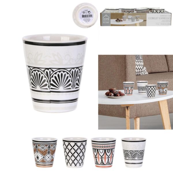 Tasse ethnique (modèle aléatoire)