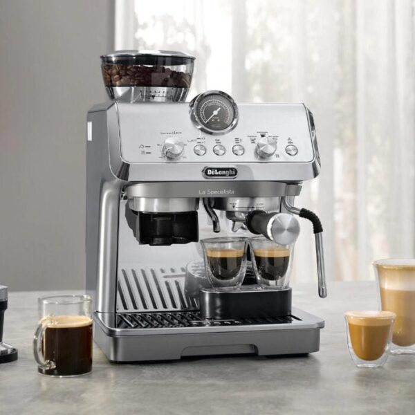 Machine à expresso semi-automatique DeLonghi La Specialista Arte EC9155M (métal)