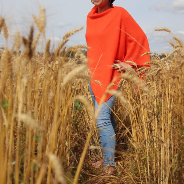 Poncho Paule en cachemire orange