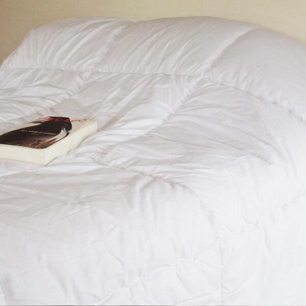 Couette blanche pure laine des PYRÉNÉES 500grs/m2