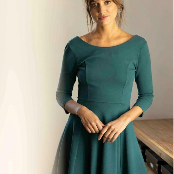 Robe verte made in France Emma en coton bio certifié GOTS.