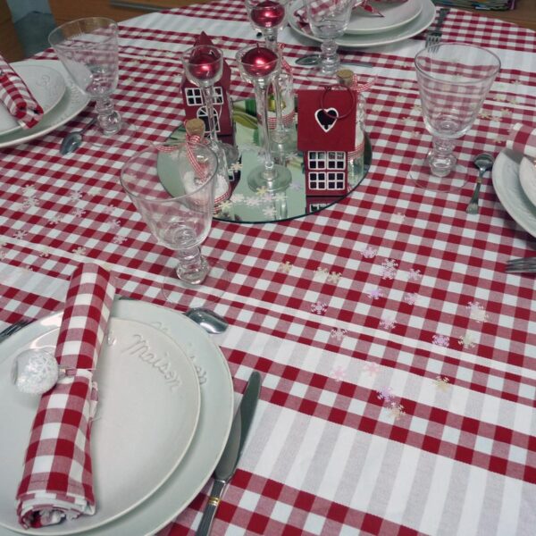 Nappe de table rouge à carreaux GUINGUETTE